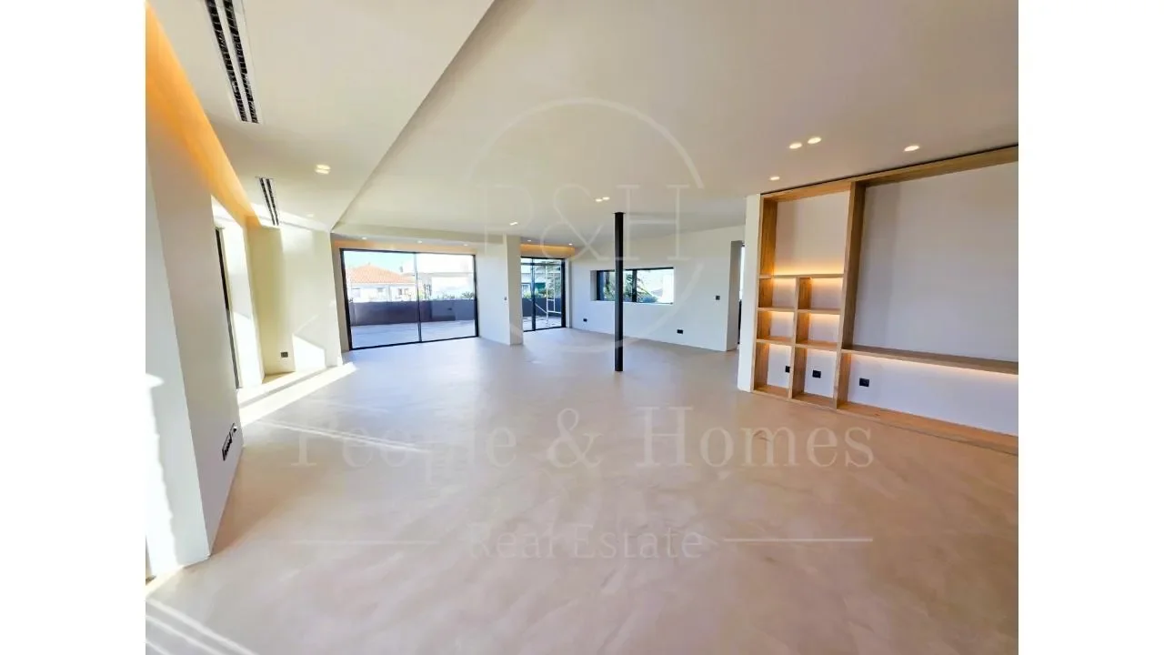 Gallery photo 2