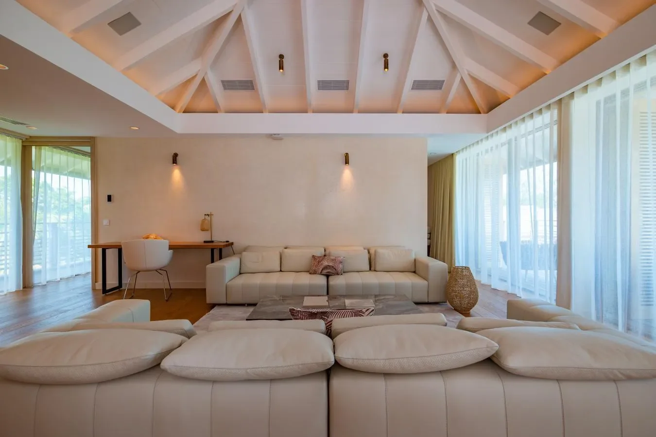 Villa Aquamaris, Bora-Bora, Leeward Islands, French Polynesia. - Photo 23