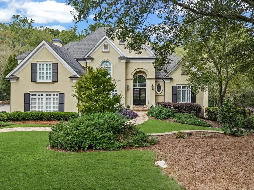 1655 Misty Oaks Drive, Atlanta, Georgia, United States. - Hero Image