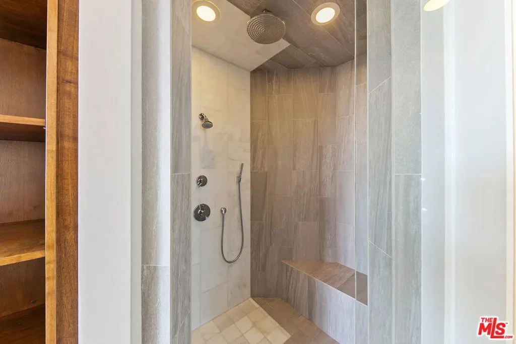 22065 Pacific Coast Highway 7, Malibu, California, United States. - Photo 54