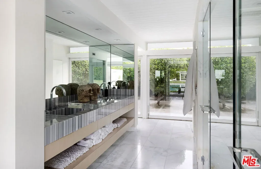 1323 S Driftwood Drive, Palm Springs, California, United States. - Photo 45