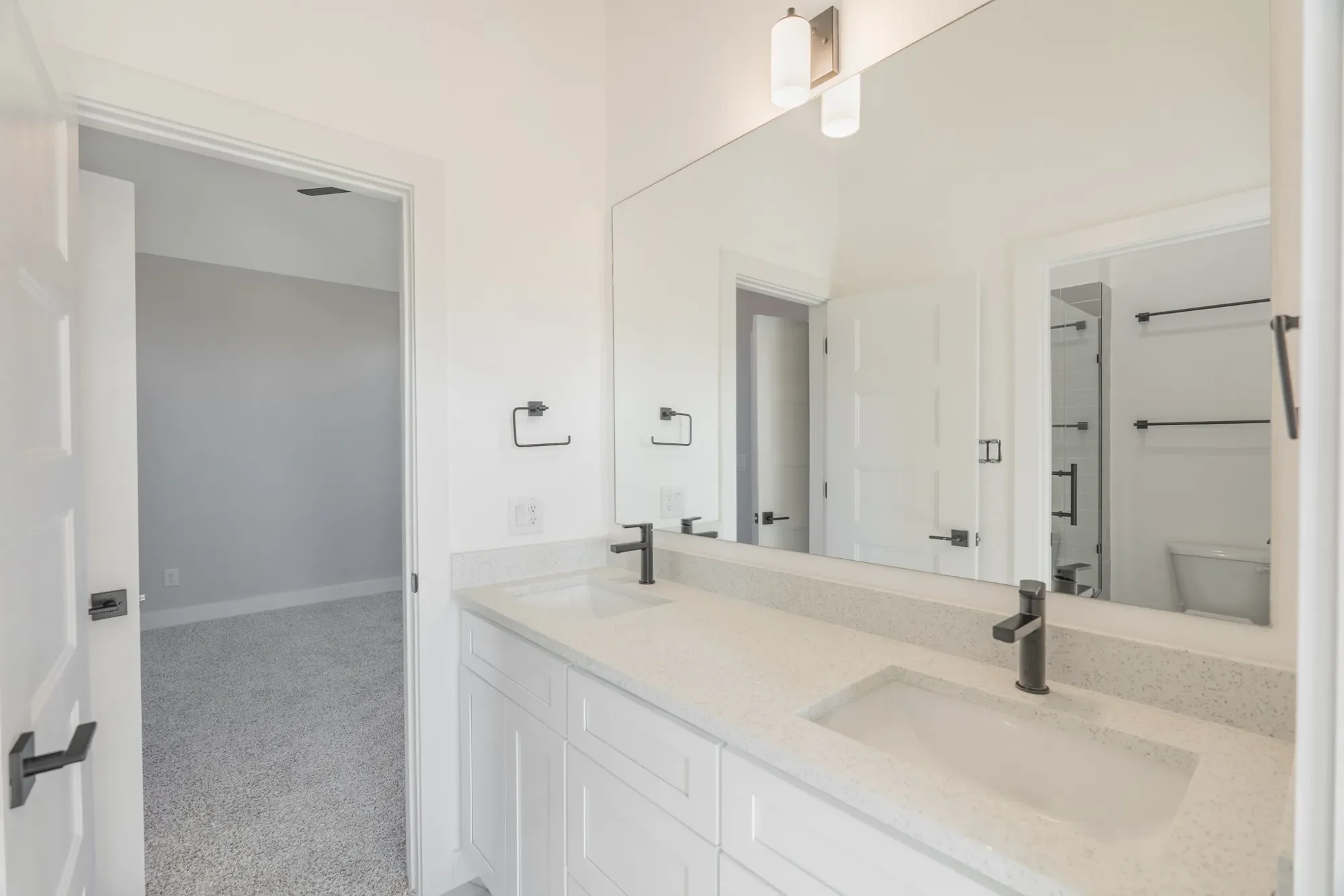 5 Edgewood Circle, Montgomery, TX 77356, Montgomery, Texas, United States. - Photo 34