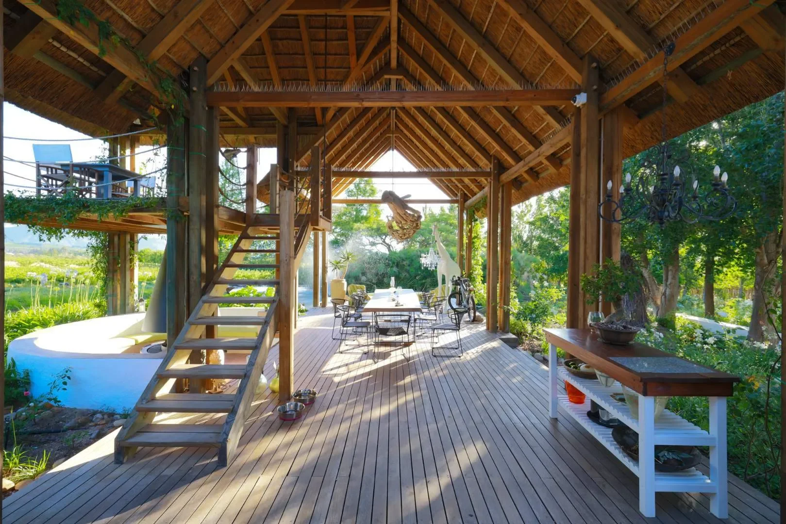 Exterior photo 3