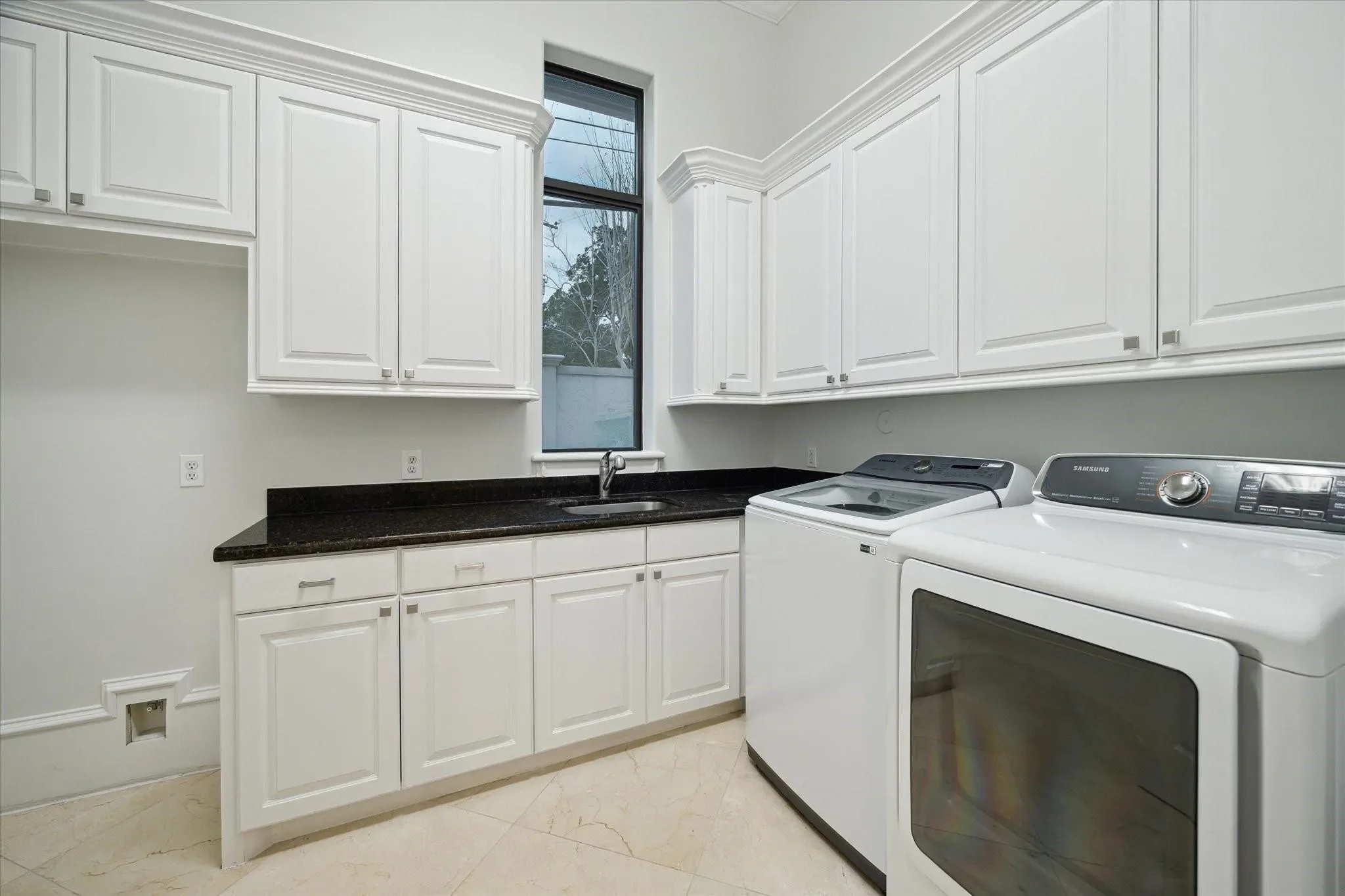 5101 Huckleberry Circle, Houston, Texas, United States. - Photo 33