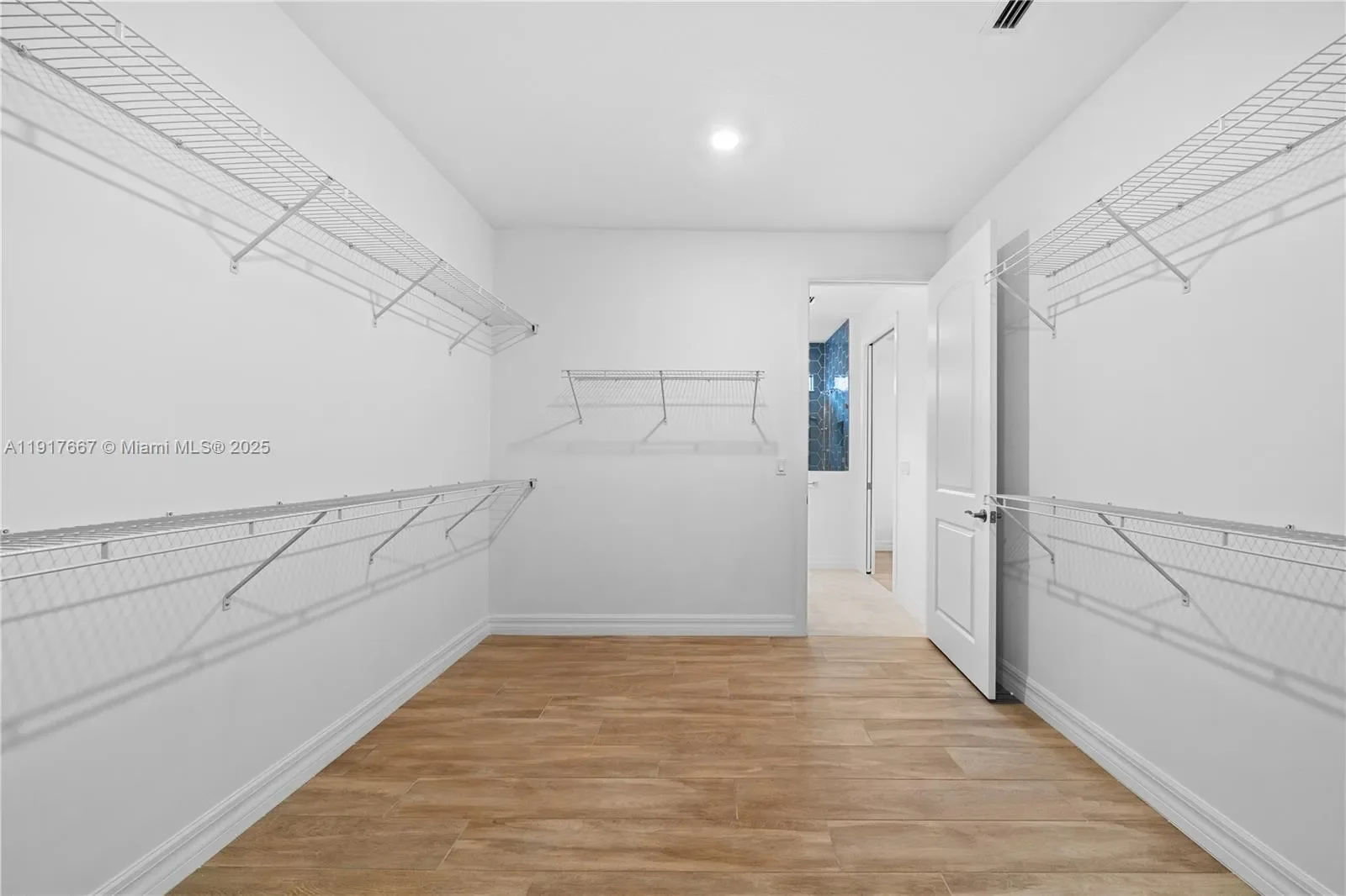 2715 Primrose Pl, Fort Lauderdale, Florida, United States. - Photo 14