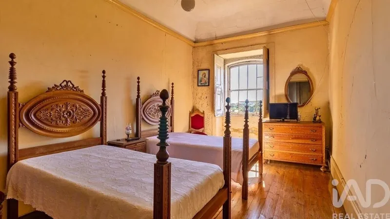 Marco De Canaveses Town House