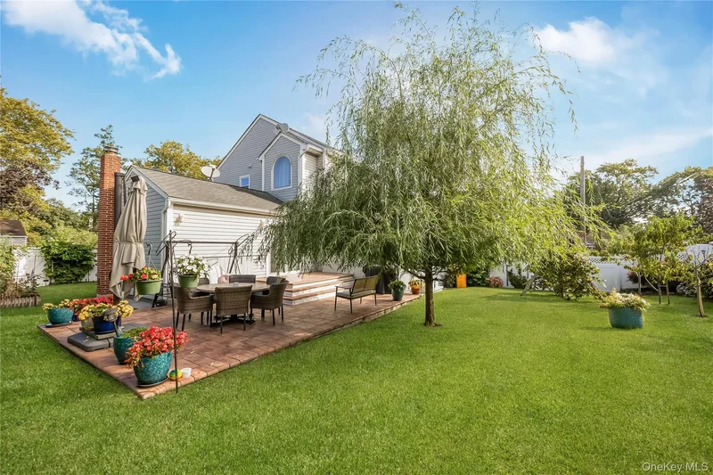 2 Hamilton Street, Farmingdale, NY 11735, West Babylon, New York, United States. - Photo 6