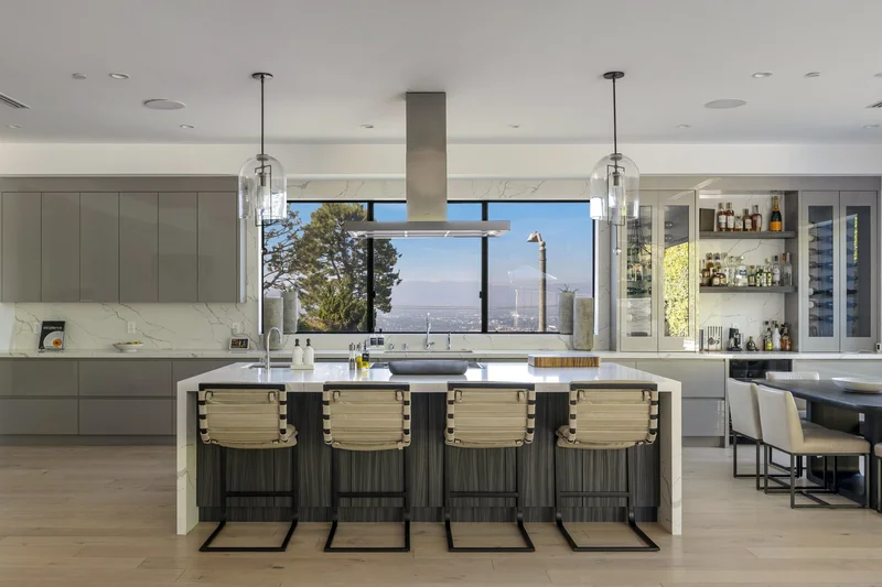 16366 Sloan Dr, Los Angeles, CA 90049, Los Angeles, California, United States. - Photo 31