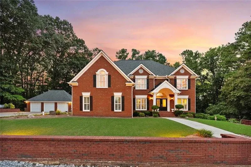 Single Family for sale in Milton