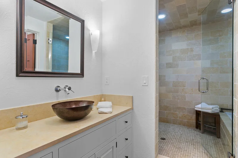 1571 Oceanview Drive, St Petersburg, FL 33715, St. Petersburg, Florida, United States. - Photo 37