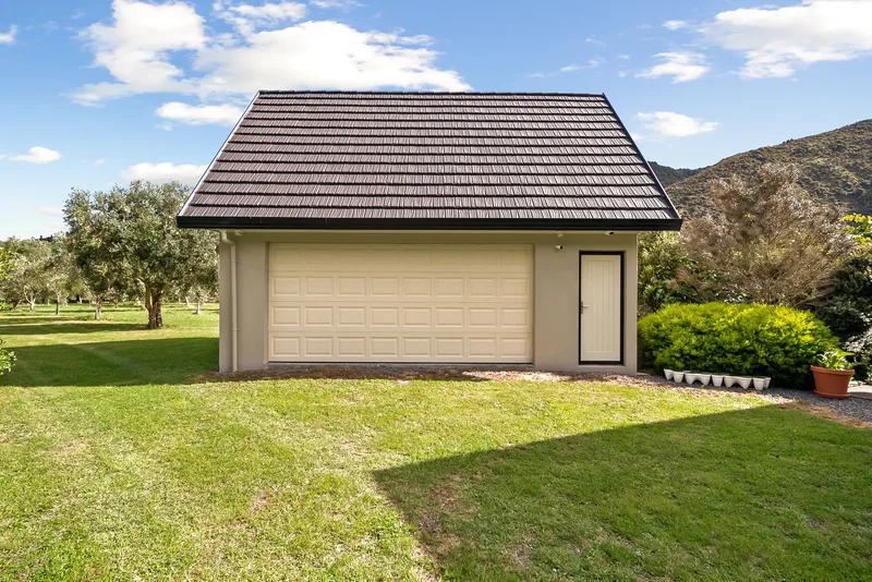 1276 Coast Road Wainuiomata, Lower Hutt, WGN 5373, Lower Hutt, Wellington, New Zealand. - Photo 30