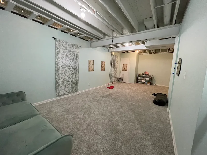 200 W Thacker Street, Hoffman Estates, Illinois, United States. - Photo 3