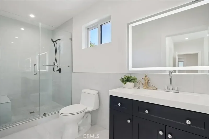 14929 Vose Street, Los Angeles, California, United States. - Photo 25