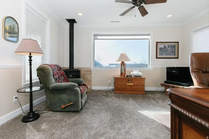 600 E 100 S, Hyde Park, Utah, United States. - Photo 67