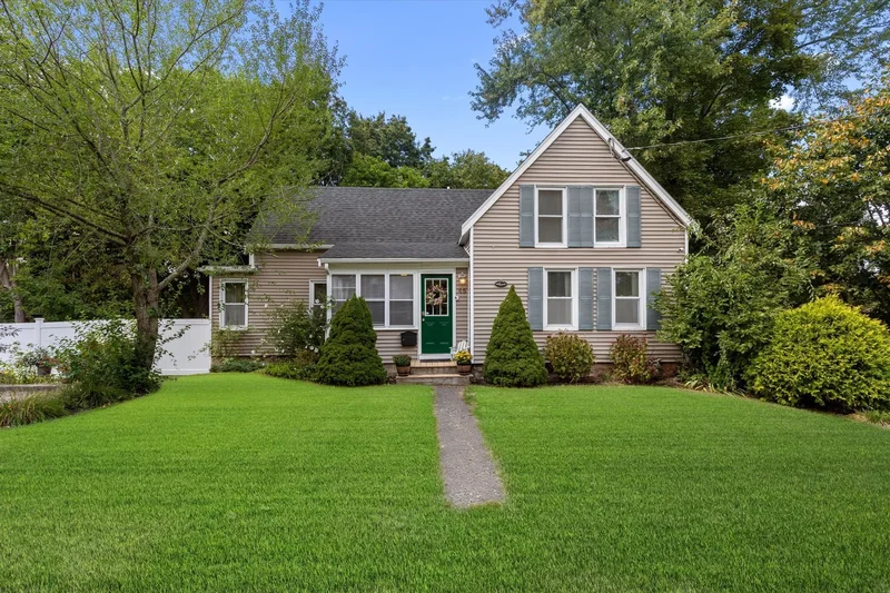 45 West Street, Middleboro, Ma 02346