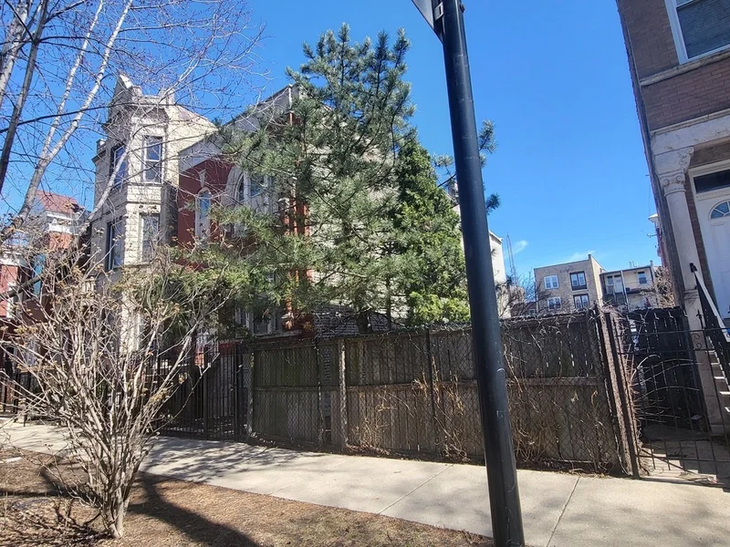 1331 N Campbell Avenue, Chicago, Illinois, United States. - Photo 5