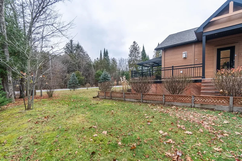 120 Ch. du Faubourg, Laurentides, Mont-Tremblant, Quebec, Canada. - Photo 18