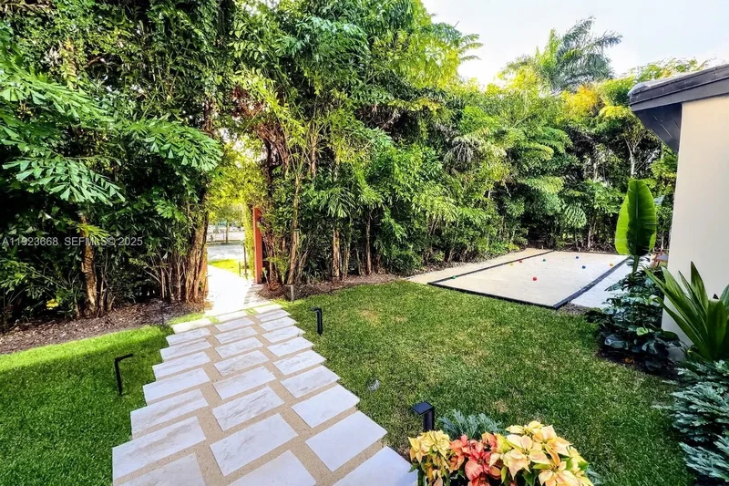 Miami, Florida, United States. - Photo 7