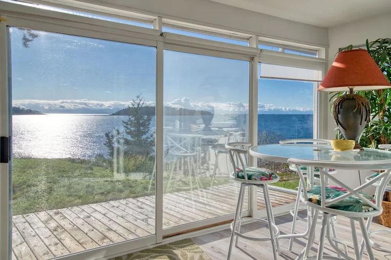 6437 Sunshine Coast Highway, Sechelt, BC V7Z 0N6, Sechelt, British Columbia, Canada. - Photo 2