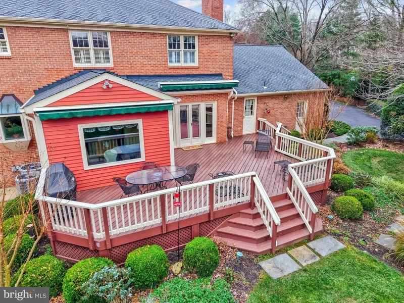 10100 WALKER LAKE DR, GREAT FALLS, VA, 22066, USA, Great Falls, Virginia, United States. - Photo 30