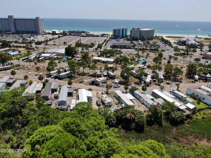 9129 N Lagoon Drive, Panama City Beach, Florida, United States. - Photo 14