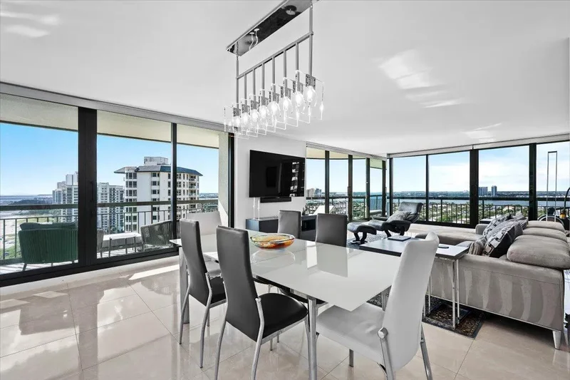 4000 N Ocean Drive 2004, Riviera Beach, Florida, United States. - Photo 11