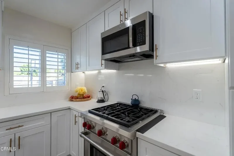 13615 Herrick Avenue, Los Angeles, California, United States. - Photo 24