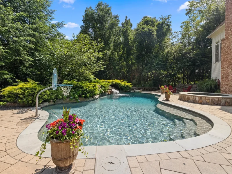 17 Olde Hickory Path , Westborough, MA 01581, Westborough, Massachusetts, United States. - Photo 53