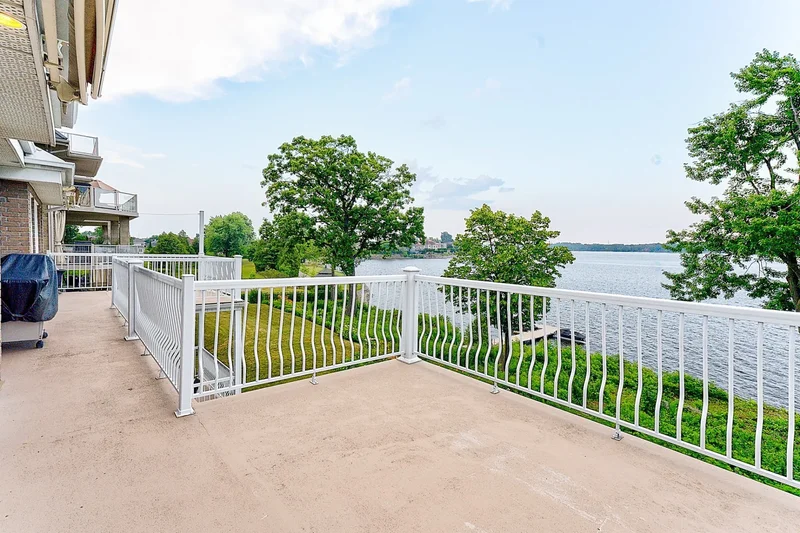 261 Rue Marineau 302, Laval, Quebec, Canada. - Photo 15