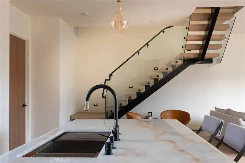 2221 West Starview Lane, Los Angeles, California, United States. - Photo 5
