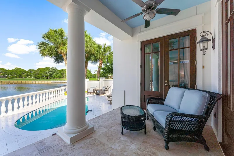 Miramar Beach, Florida, United States. - Photo 42