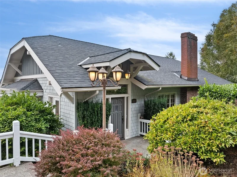 16905 SW 35th Avenue, Burien, WA, 98166, USA, Burien, Washington, United States. - Photo 2