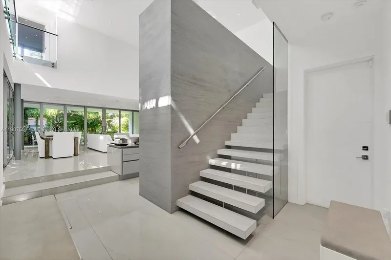 7830 Atlantic Way , Miami Beach, FL 33141, Miami Beach, Florida, United States. - Photo 12