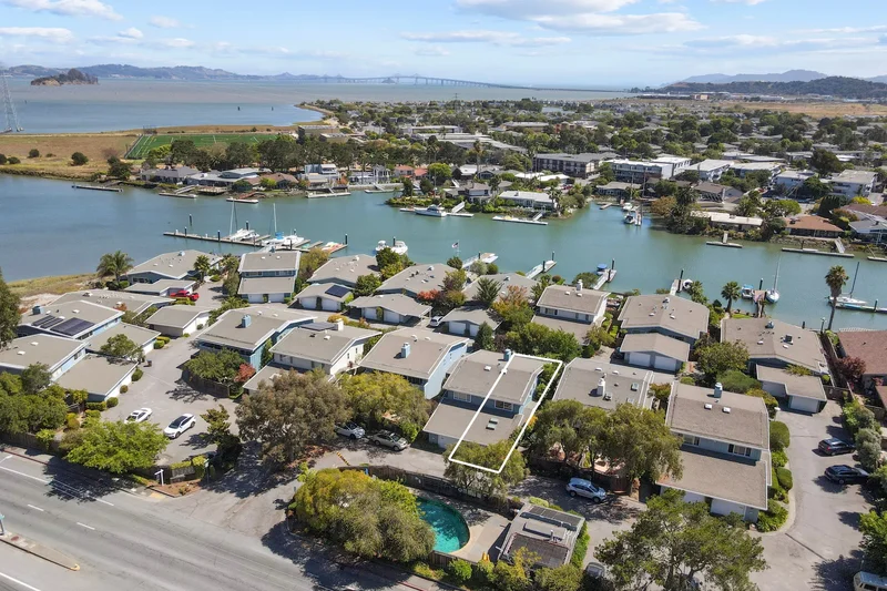 9 Porto Bello Drive, San Rafael, CA 94901, San Rafael, California, United States. - Photo 26