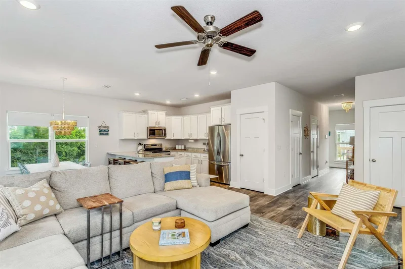 3 Bedrooms Single Family Detached