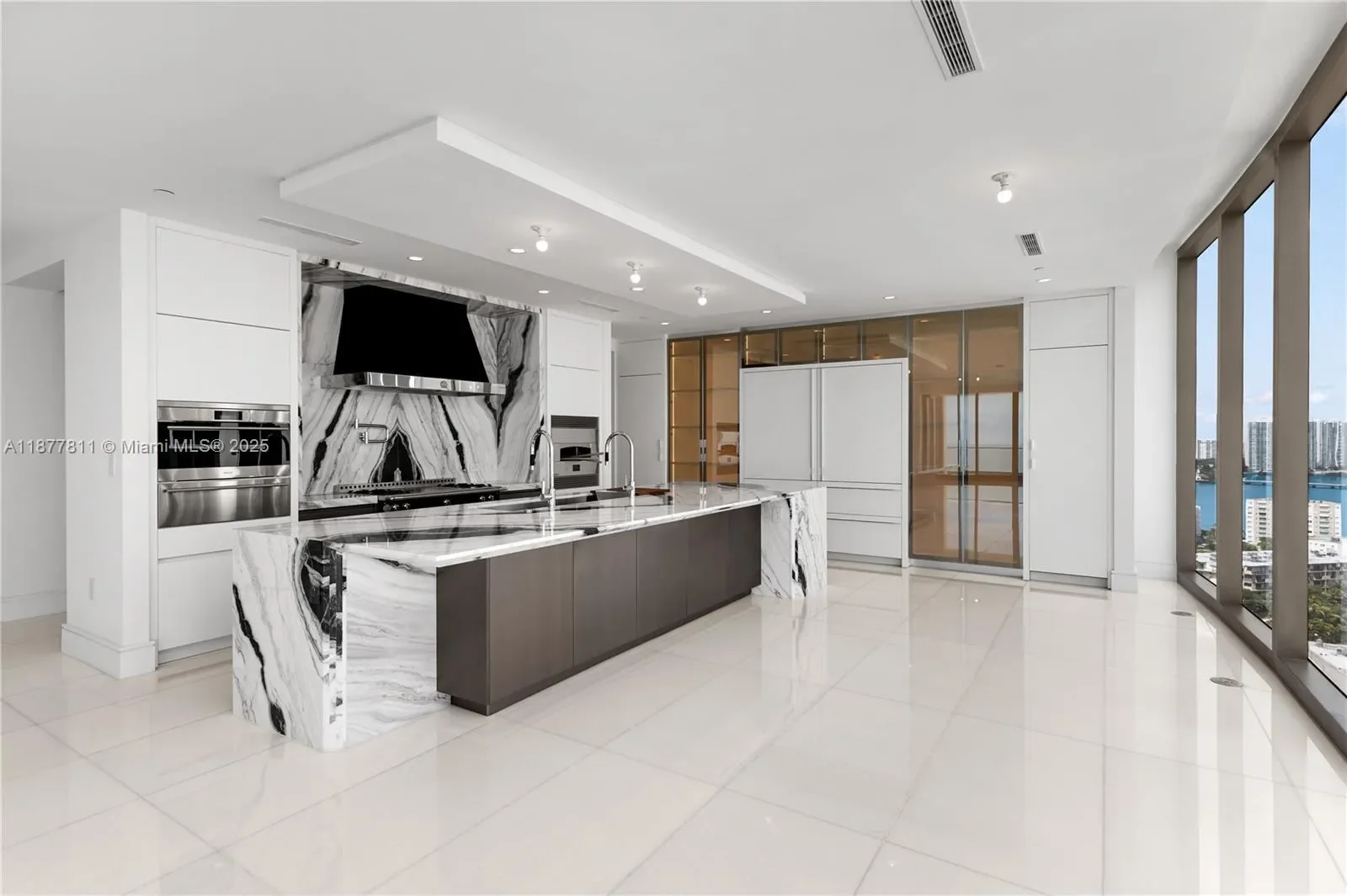 17975 Collins Ave N-1802, Golden Beach, Florida, United States. - Photo 3