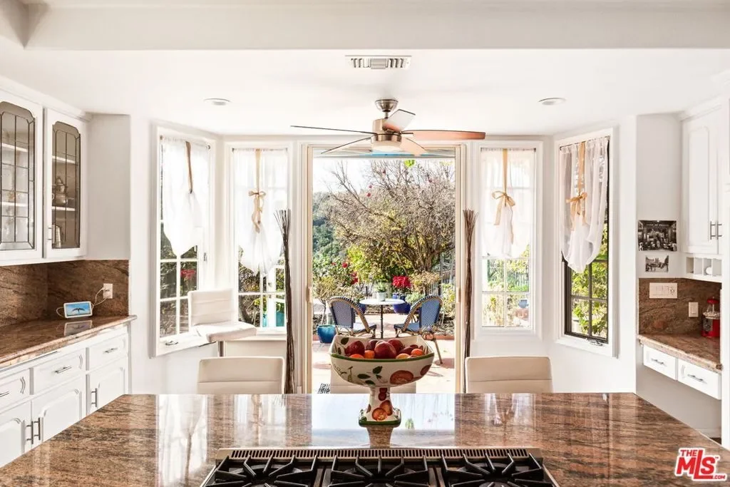 2113 Stoney Hill Road, Los Angeles, California, United States. - Photo 38