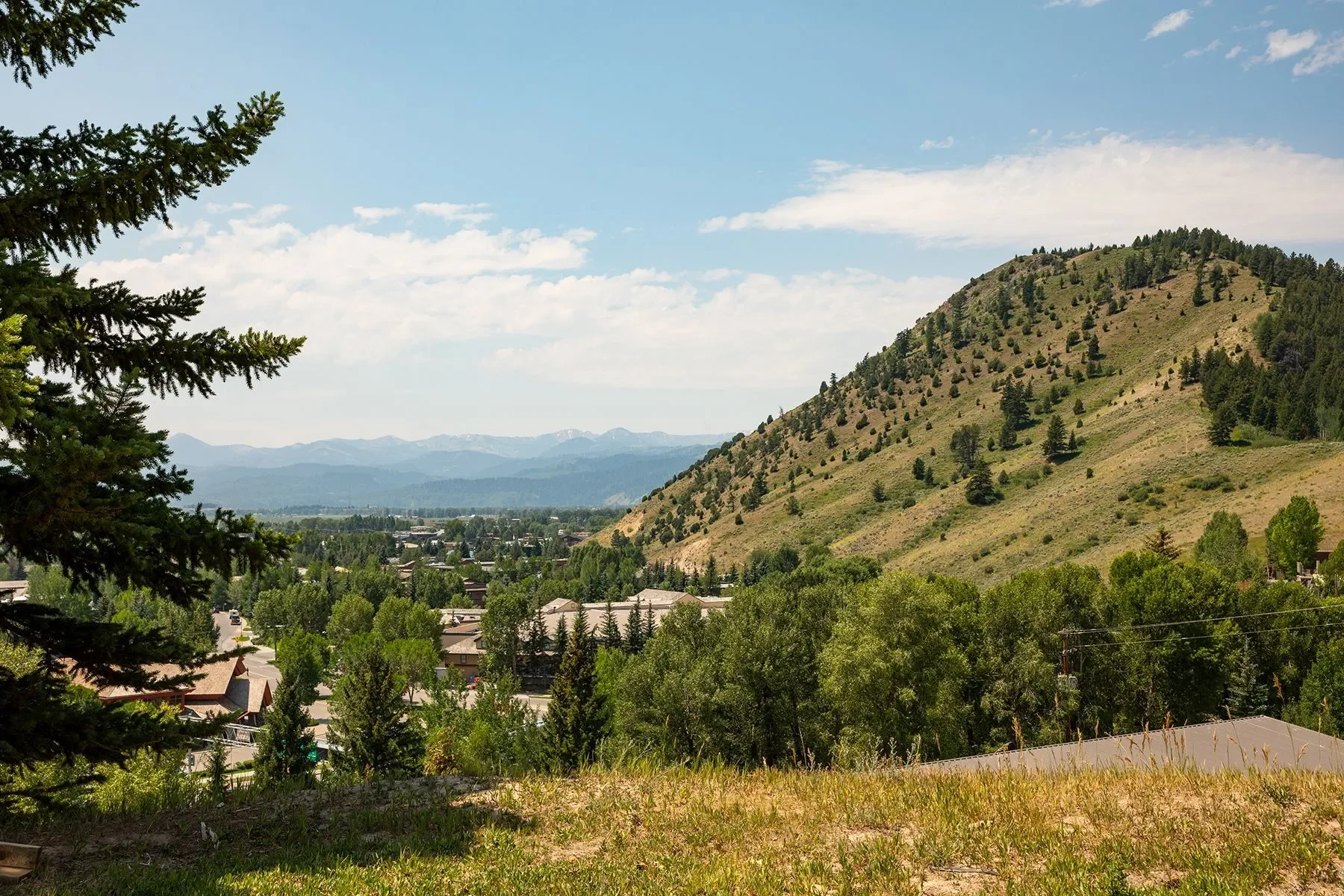 1090 Bluffs Drive , Jackson, WY 83001, Jackson, Wyoming, United States. - Photo 3