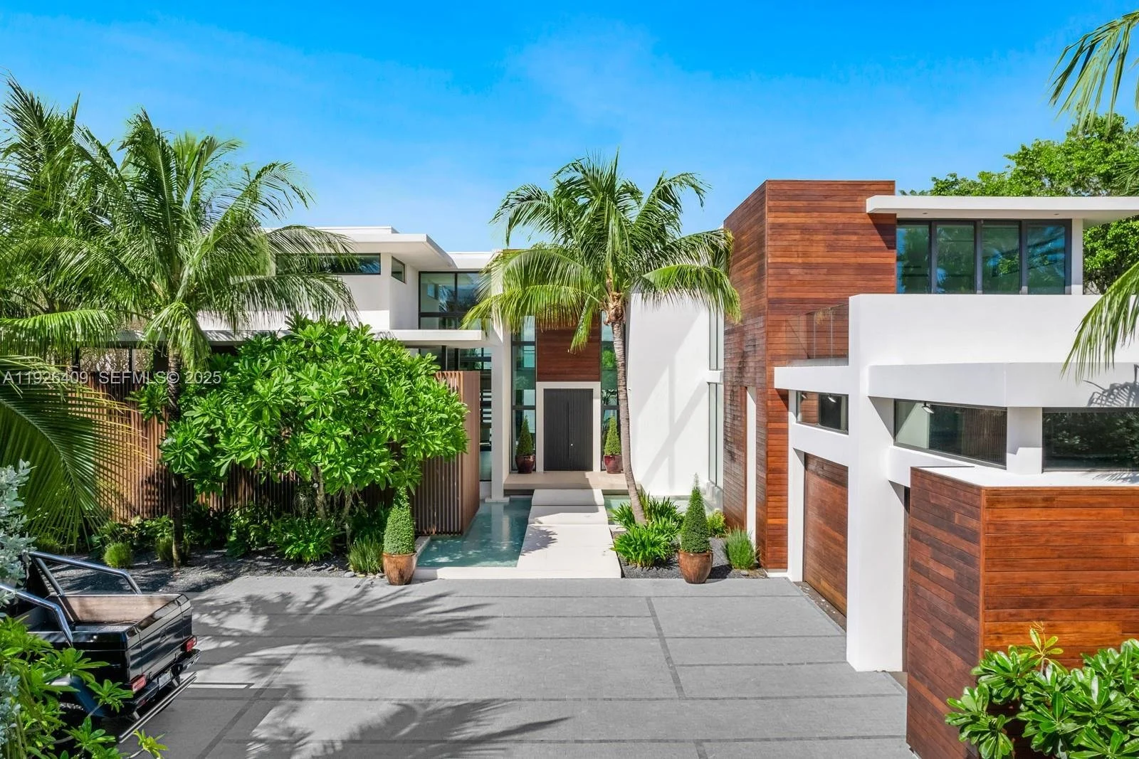 6480 Allison Rd, Miami Beach, Florida, United States. - Photo 41