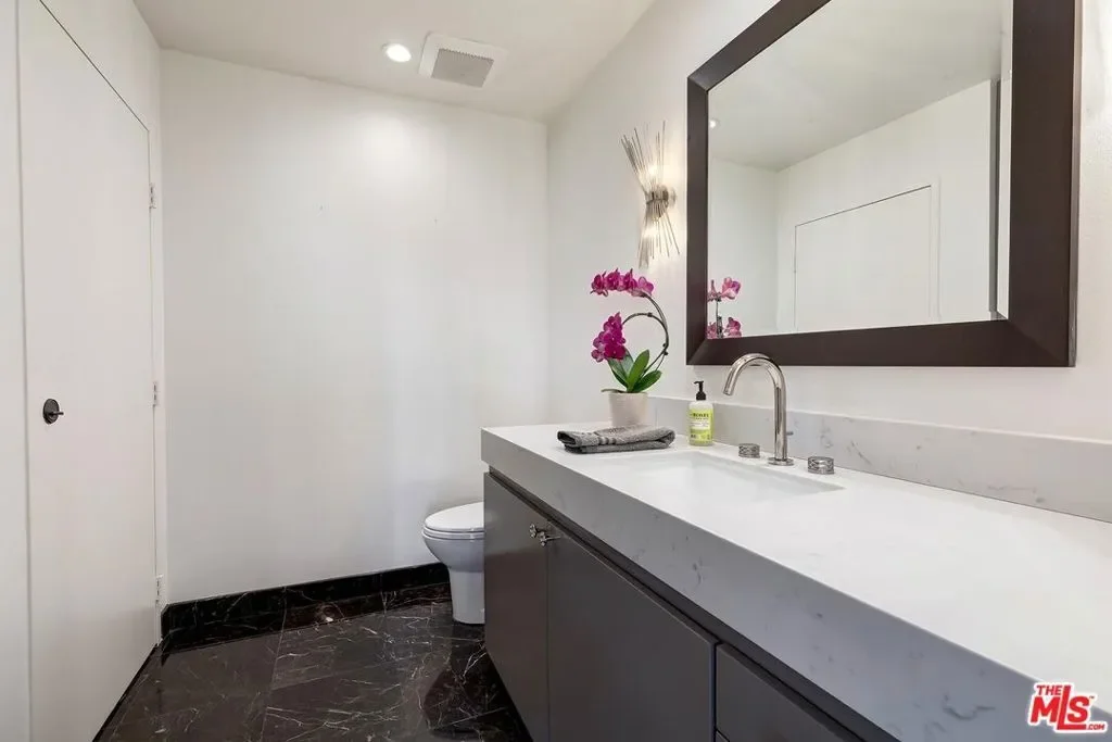 10430 Wilshire Boulevard 803, Los Angeles, California, United States. - Photo 5