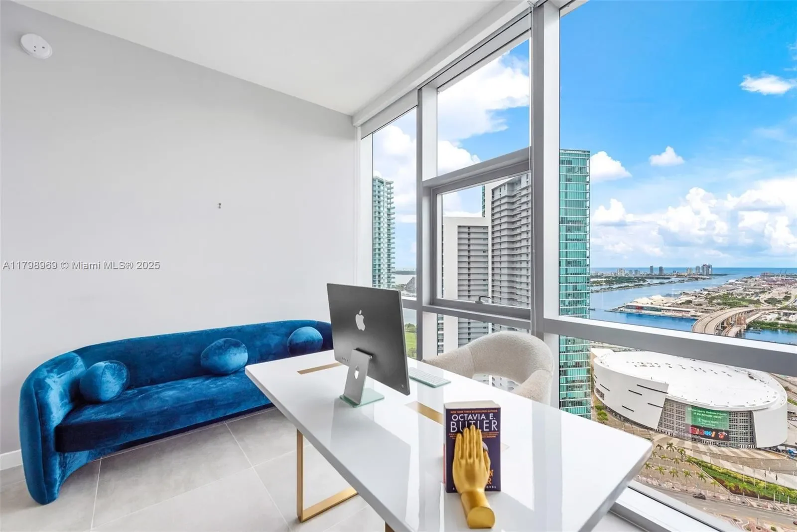 851 NE 1st Ave #4011, Miami, FL 33132, Miami, Florida, United States. - Photo 26