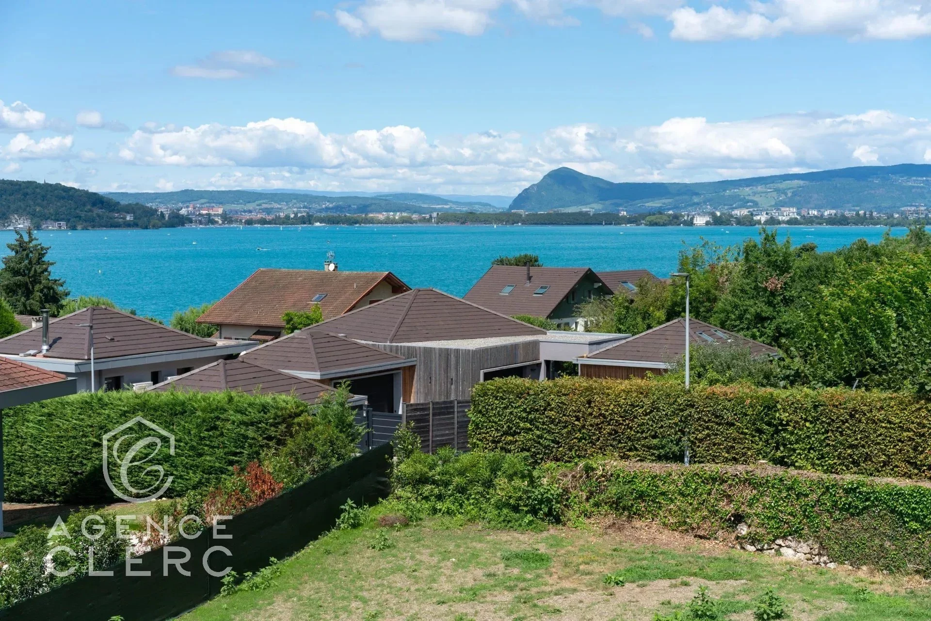 Veyrier-du-Lac, Auvergne-Rhône-Alpes, France. - Photo 8