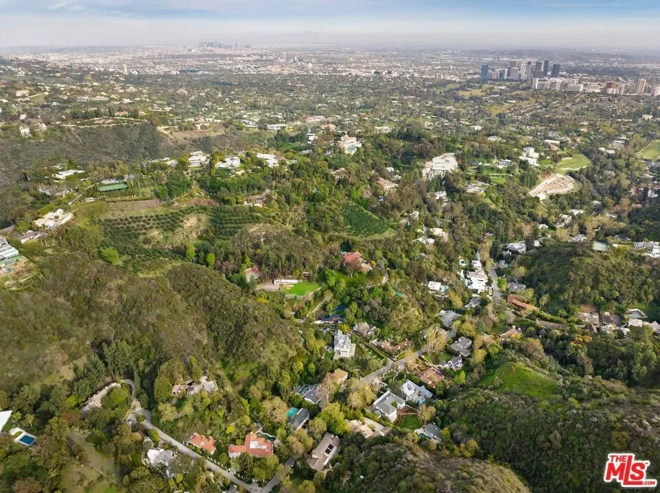 1150 Stone Canyon Road, Los Angeles, California, United States. - Photo 13