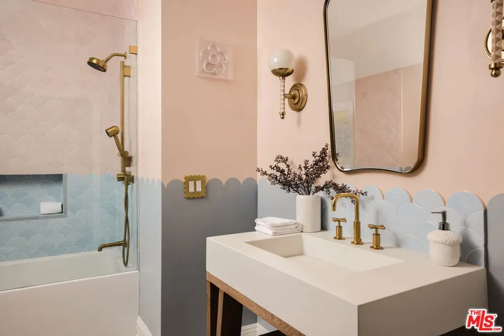1141 Maroney Lane, Los Angeles, California, United States. - Photo 39