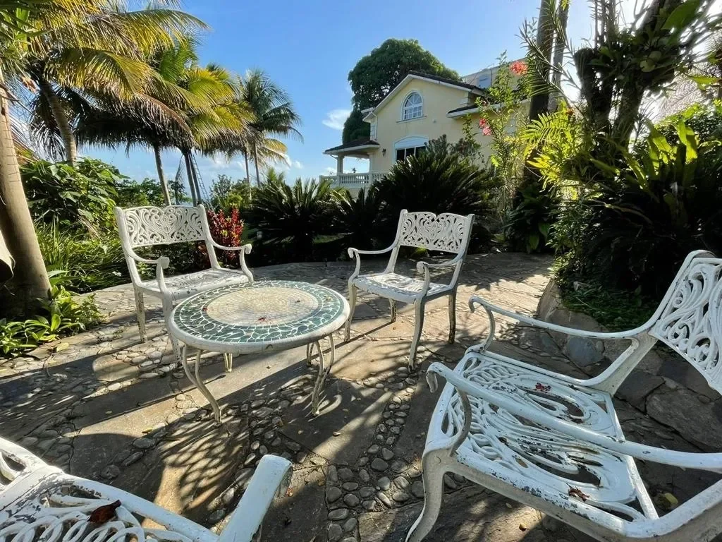 Exterior photo 10