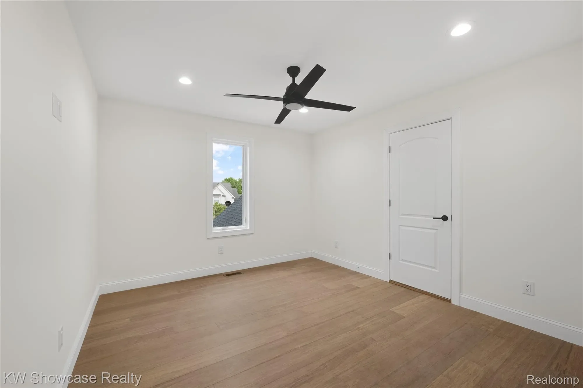 Gallery photo 7