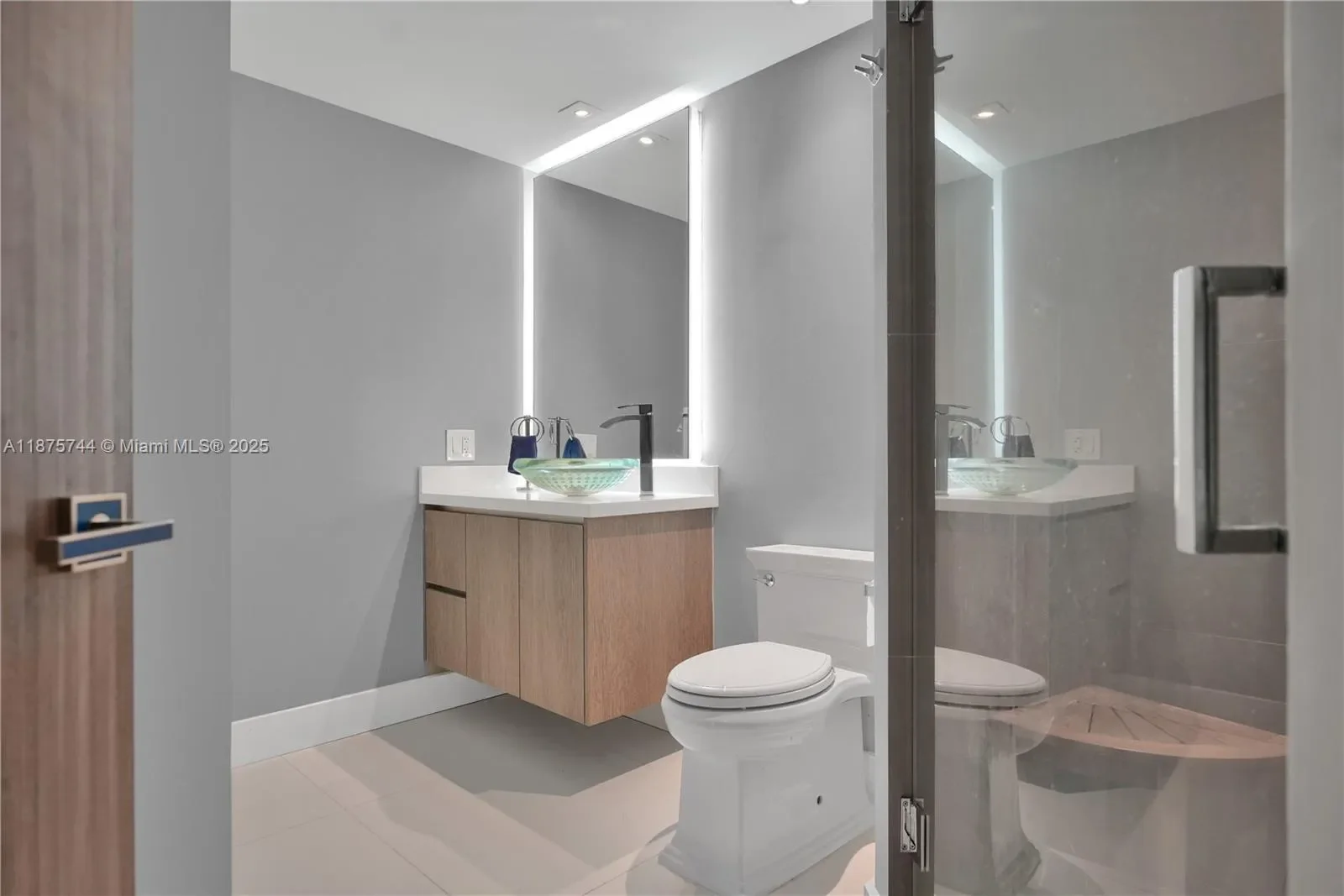 4779 Collins Ave 1805, Miami Beach, Florida, United States. - Photo 32