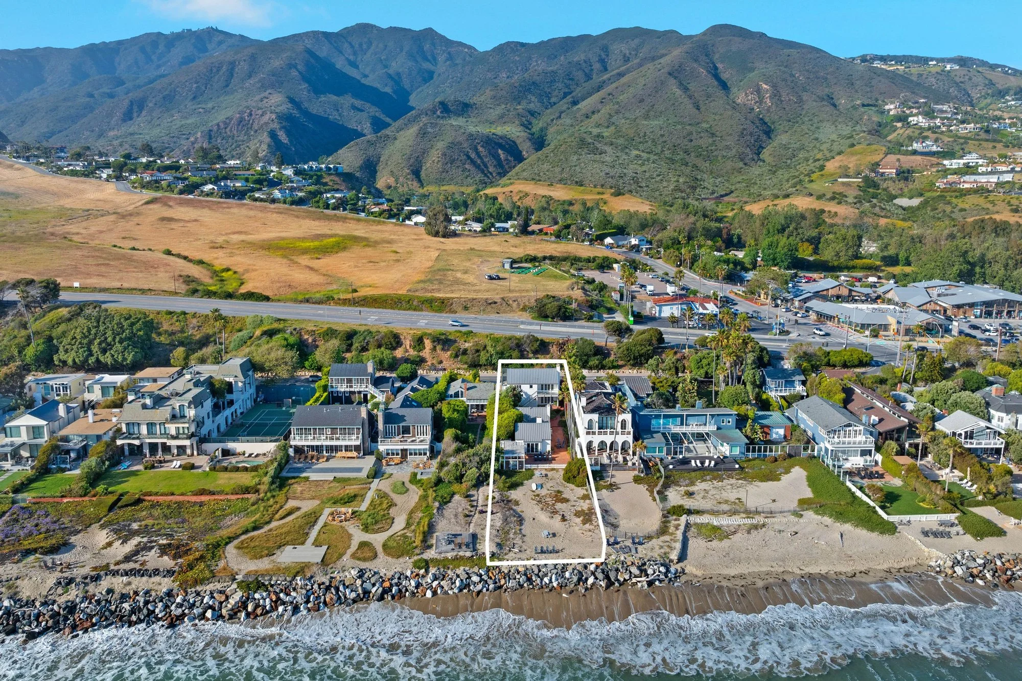 30830 Broad Beach Road , Malibu, CA 90265, Malibu, California, United States. - Photo 4
