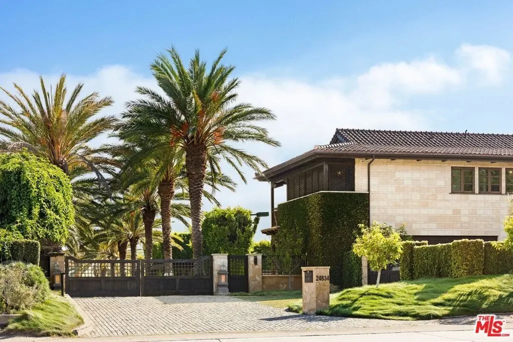 24834 Pacific Coast Highway, Malibu, California, United States. - Photo 20