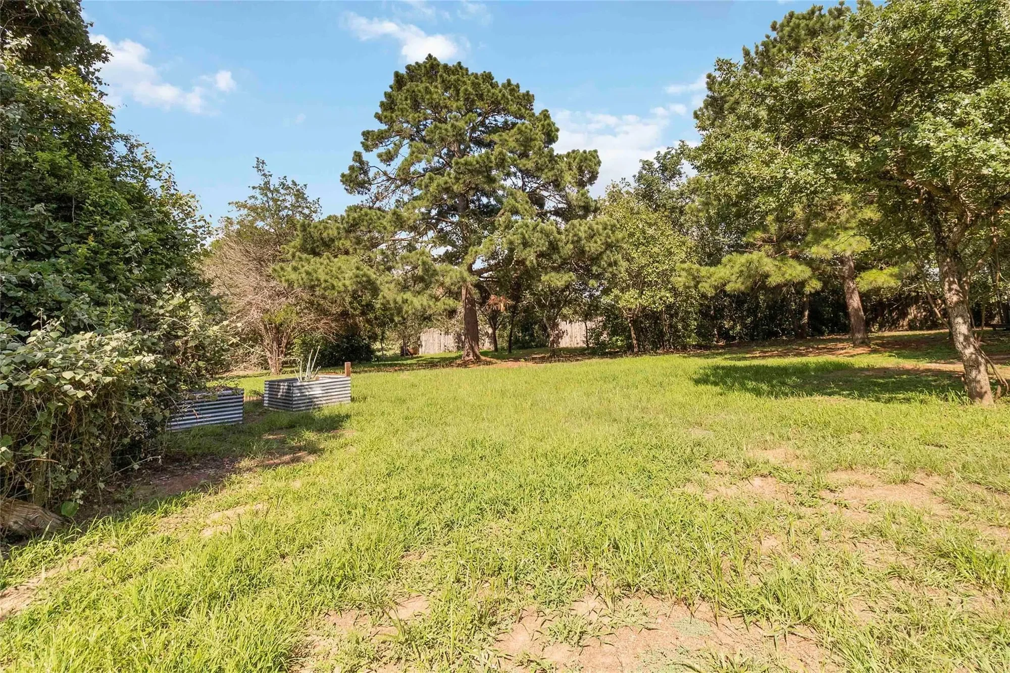 208 Old Potato RD, Paige, Texas, United States. - Photo 18